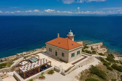 Image de Villa île sensationnelle | Maison lumineuse hôte de Villa | 2 chambres | Maison de l'île exclusive