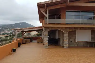 Image de gite avec avec vue imprenable sur la baie Valinco