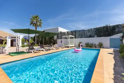 Image de Villa Miguel - Quatre Chambres Villa, Couchages 7