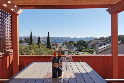 Image de 2800sqft Luxurious home with bay view private pool near Sf & Napa