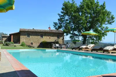 Image de Villa piscine wi-fi Arezzo jusque 8 places animaux acceptés