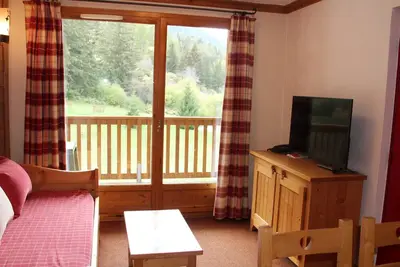 Image de Appartement 6 pers avec piscine, parking et WiFi, à deux pas des pistes.