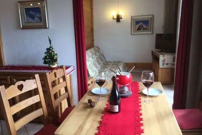 Image de Luxury three-room apartment with panoramic views Chamonix center - Sauna, Wifi, Garage