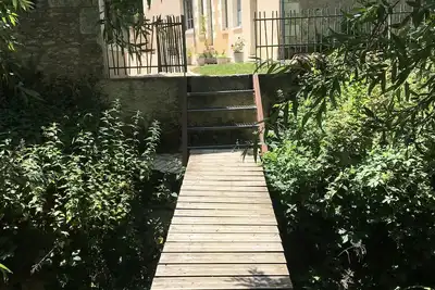 Image de Charming cottage by the water