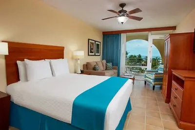 La Cabana Beach Resort & Casino Prime Location