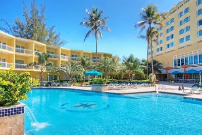 Image de Better Choice for your Vacation! Outdoor Pool, Near Sagrado Corazon Station!