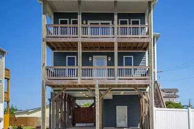 Image de Top of the 9th | Family Seaside Oasis | 💙 Surf City, Nc!