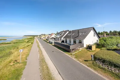 Image de Superbe maison à Glesborg avec WiFi