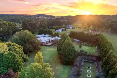 Image de Aylmerton House + Cottage for 14, Southern Highlands