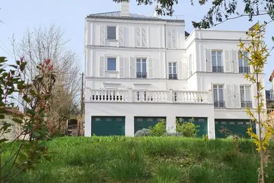 Image de Villa Les Coteaux - 300m² - Proche Paris