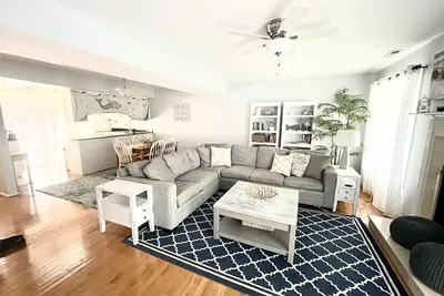 Image de 1-1/2 Blks from Beach/Great Location/Luxury Condo/Private Garage Neptune'S Nook