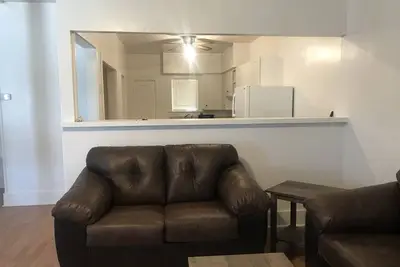 Image de Fully furnished duplex in quiet neighborhood