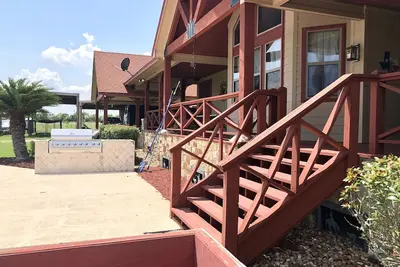 Image de Baytown Ranch with a View
