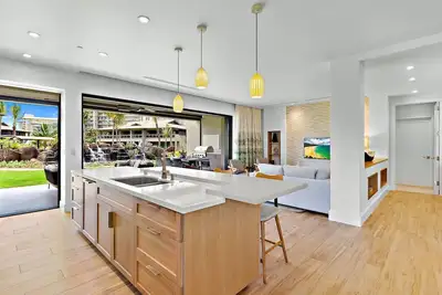 Image de Maui Resort Rentals: 6 Total Bedrooms at Kaanapali’s Newest Luxury Residences, Steps from Beach & Resort Amenities!