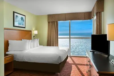 Image de Luxury Ocean Front 2 Bedroom, 18th Floor at Bayview Resort, Myrtle Beach