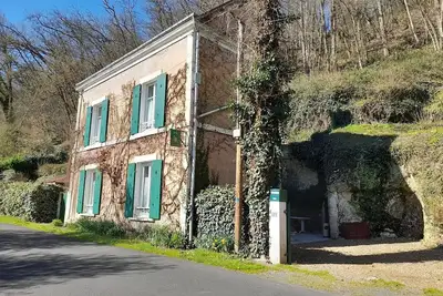 Image de Maison troglodytique avec WiFi, barbecue et cheminée