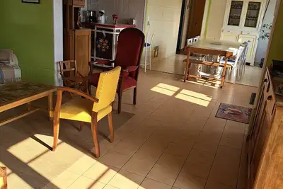 Image de Maison de vacances indépendante avec jardin, Bbq, ping-pong et petite piscine, adaptée pour enfants