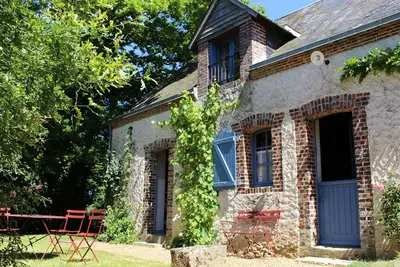 Image de Maison de campagne avec grand jardin, cheminée, vélos et wifi à Berfay