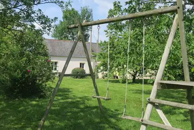 Image de Gîte paisible avec grand jardin en Sarthe - 4 chambres, cheminée, proche randonnée et loisirs