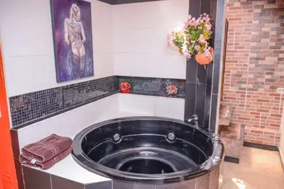 Image de Two Bedroom Ac hot tub Lleras