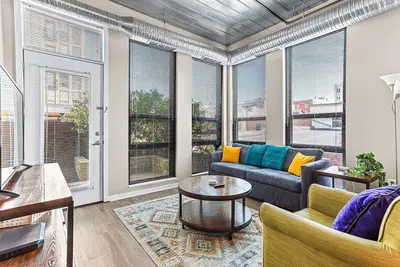 Image de Modern apartment with fitness center