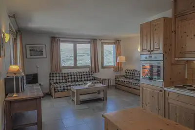 Image de Appartement de 2 chambres pour 6 personnes près des remontées mécaniques.