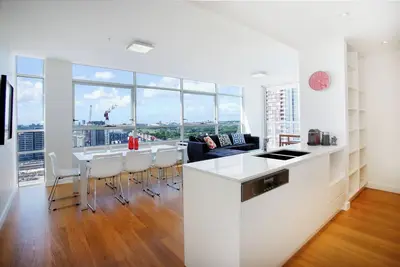 Image de Modern and Bright 3br Executive Apartment in Zetland with Views