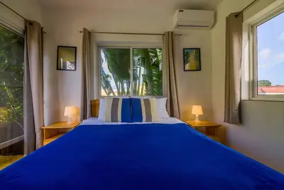 Colorful 4bd Caribbean villa with private pool, with free shuttle van