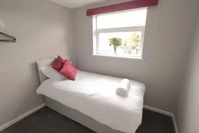 Image de Spacious Homely House In A Quiet Street ⭐ Perfect For Families & Larger Groups ⭐