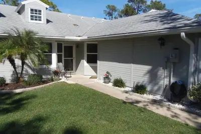 Image de Beautifully Furnished Townhome in Great Location