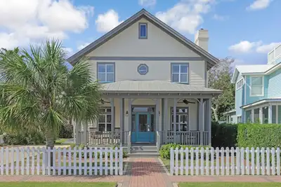 Image de Crystal Beach ~ Short Walk to the Beach