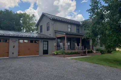 Image de Friends And Family Farmhouse
