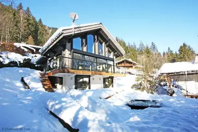 Image de Chalet La Source -  a self catered chalet that sleeps 8 guests  in 4 bedrooms