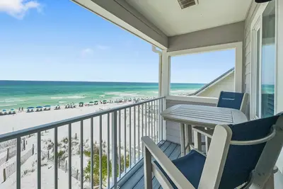 Image de \"Leeward Ii-9 Crazy Love\" | Beachfront Corner Condo with Stunning Views of the Water | Sunset Views