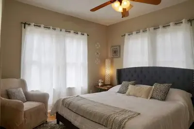 Image de Spencer's Place Historic, Comfy Getaway