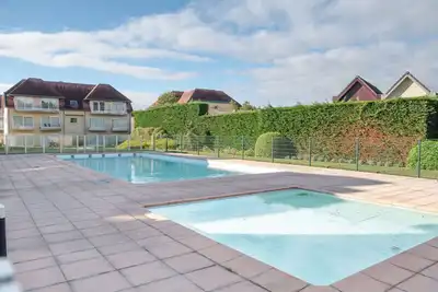 Image de Joli appartement pour 4 personnes avec Wifi, piscine, Tv et balcon