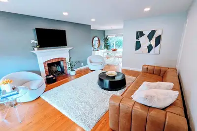 Image de Beautiful cozy house near Santana Row