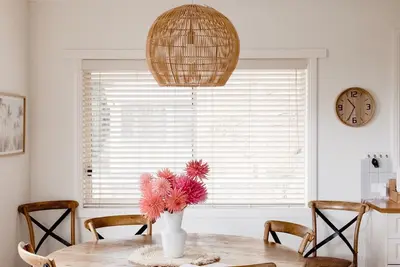 Image de Banksia Beach House - Modern home with a functional interior & sheltered outdoor area.