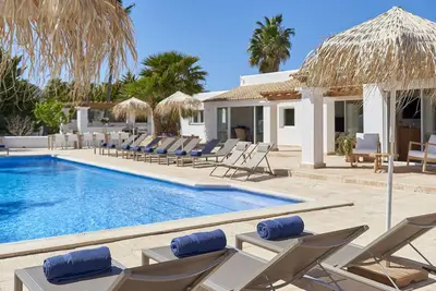 Image de Luxury 6 Bedroom Villa with Country Views, Ibiza Villa 1033