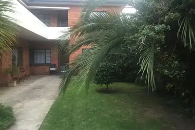 Image de Superb St Kilda Location, 2br Renovated Art Deco, Family-Friendly, Quiet Street