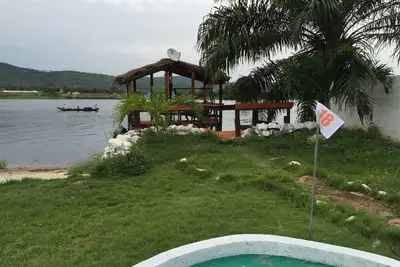 Lakefront view rooms