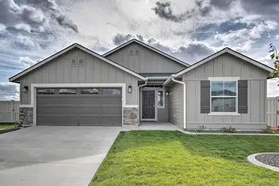 Image de Modern Caldwell House w\/ Yard & Furnished Patio!