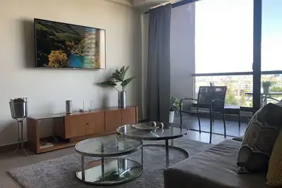Image de 1 Br/903 Luxury Condo/picuzzi/gym/excellent Location