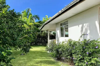 Image de Tahiti - Fare Mitinui Surf Break