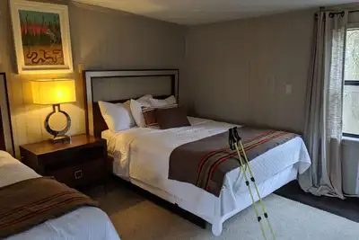 Image de Adventure Cabin 1with 2 Queen Beds