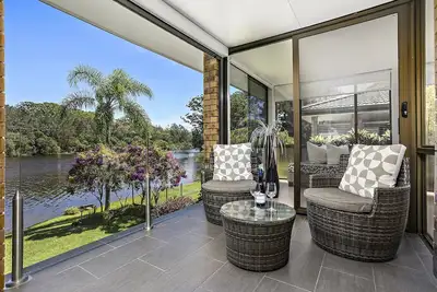Image de Sawtell Luxury Waterfront Home