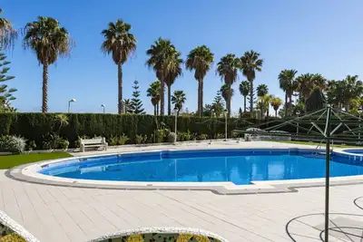 Image de Agréable appartement pour 4 personnes avec Wifi, piscine, climatisation, Tv, terrasse et parking