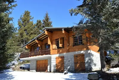 Image de Chalet en Pierre avec Cheminée, 3 Chambres & Balcon, Wifi, Bolquère - 7 pers