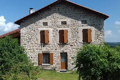 Image de Maison en pierres avec cheminée et jardin - Proche St-Paulien