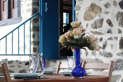 Image de Maison de caractère avec terrasse à 300m de l'Allier, idéale pour pêche, détente et activités familiales